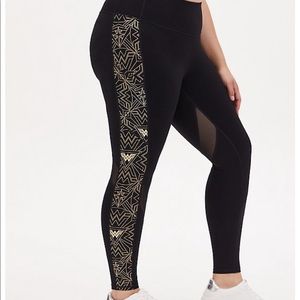 Wonder women crop active legging